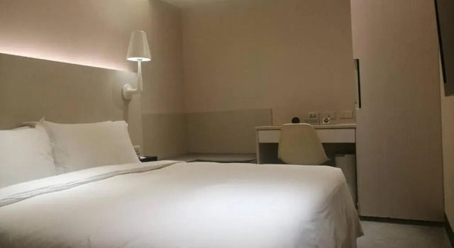 Двухместный номер Standard SWIIO Hotel Ximending