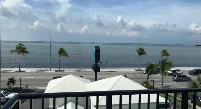 Двухместный люкс c 1 комнатой с видом на океан The Laureate Key West