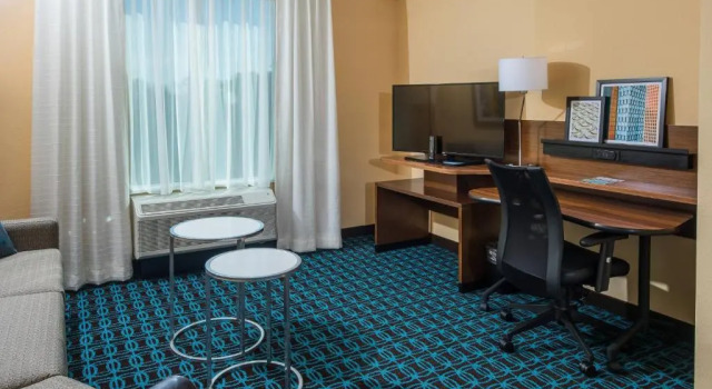Люкс Fairfield Inn & Suites by Marriott Florence I-20