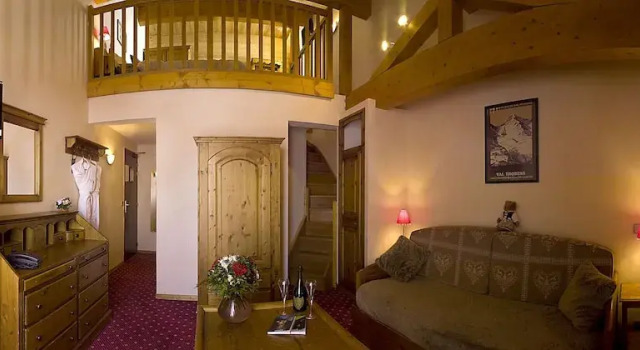 Полулюкс Hôtel Le Sherpa Val Thorens