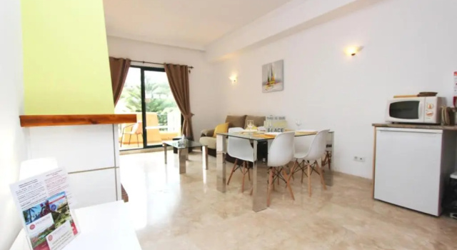 Апартаменты La Duquesa, greatly located 1 bedroom apartment in desirable urbanization, backing to Golf course near the beach LA312