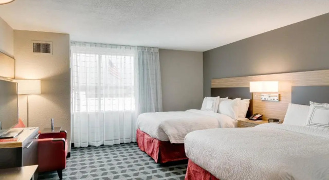 Четырёхместная студия TownePlace Suites by Marriott Kansas City Liberty