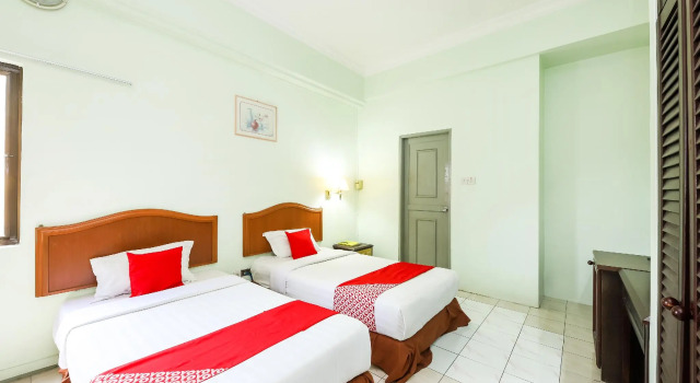 Grand Supreme Hotel