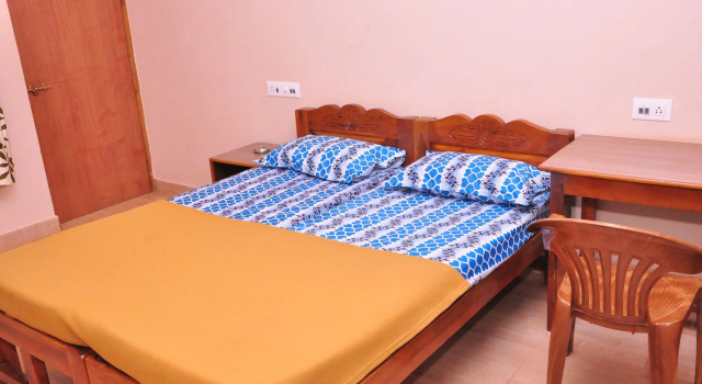 Anjuna Blue Resort, Rezerwuj Ośrodek wypoczynkowy Hotele w North Goa z parkingiem, Parking