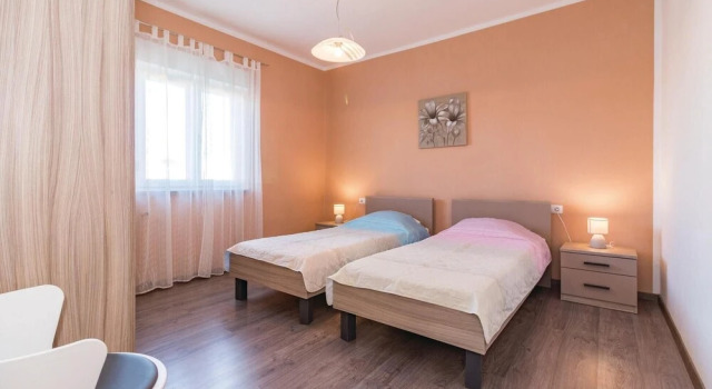 Stunning Home in Pula With Wifi and 4 Bedrooms