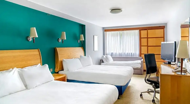 Четырёхместный номер Premium Holiday Inn Maidstone-Sevenoaks by IHG