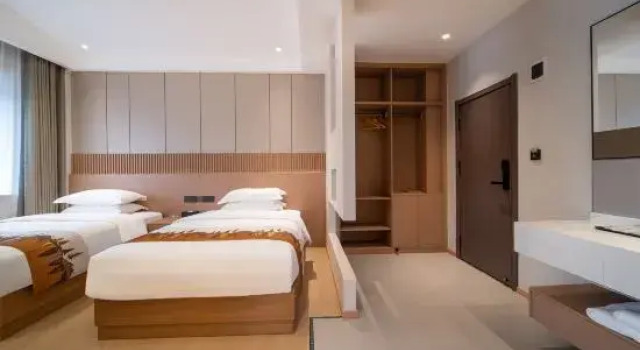 Семейный люкс Deluxe Cloud Blossom Hotel