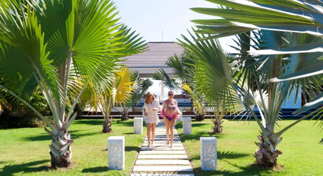 Villa Mathan, Rezervovat Vila Hotely v Bali se snídaní, Snídaně