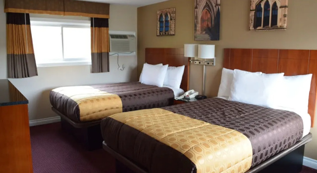 Номер Superior Knights Inn Arnprior