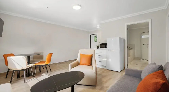 STAY280 & STAY284 Rotorua, Забронировать Мини-отель Отели Роторуа с парковкой, Парковка