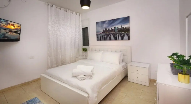 Luxury Villa with heated pool in Zfat