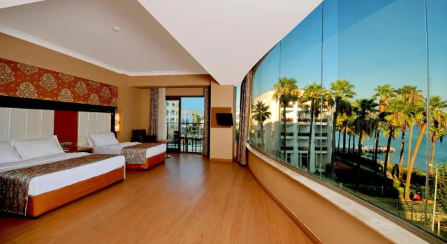 Номер Superior Golden Rock Beach
