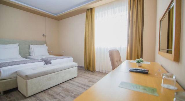 Christis Hotel Borova, Забронировать Отель Отели Корчи с завтраком, Завтраки