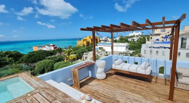 Вилла CASA REYES Stunning Rooftop Oceanview