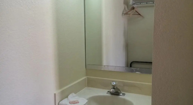 Standard Zimmer Carpet Inn