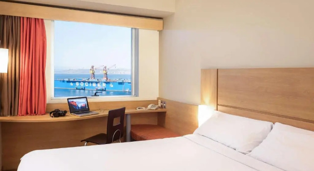 Двухместный номер Standard с видом на море ibis Valparaiso