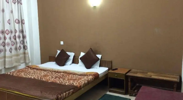 Hotel Golden Nest