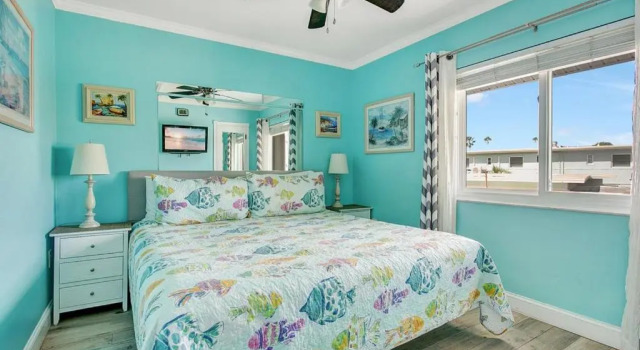 Five Palms Suite 202 - Daily - Weekly - Monthly, Забронировать Отель Отели Клируотер-Бич с парковкой, Парковка