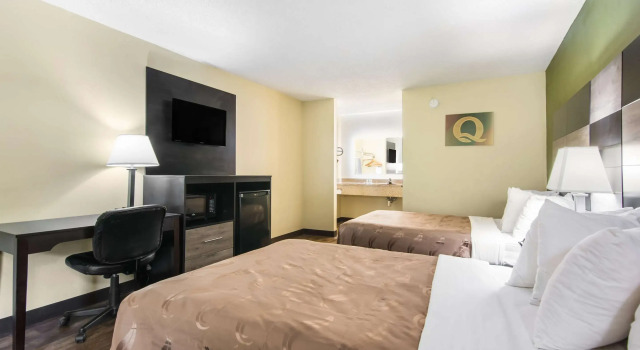 Четырёхместный номер Standard Quality Inn Kings Mountain
