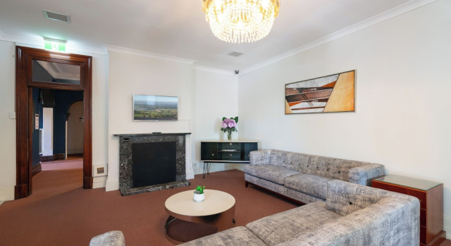 Номер Economy The Hallows Accommodation