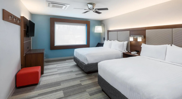 Четырёхместный люкс Holiday Inn Express & Suites West Plains Southwest by IHG