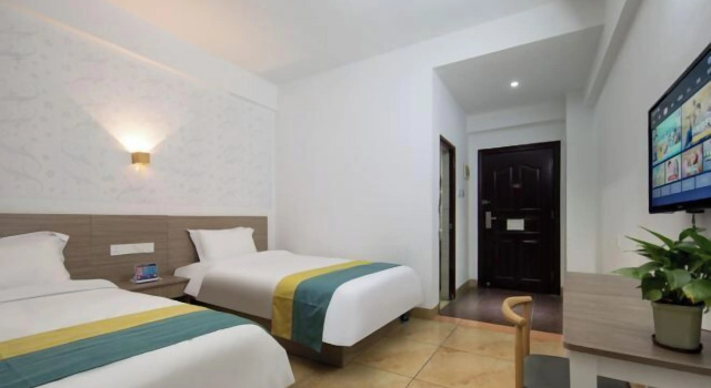 Xinyueju Hotel (Hainan Institute of Business and Technology Provincial Museum), Book Hotel Haikou Hainan