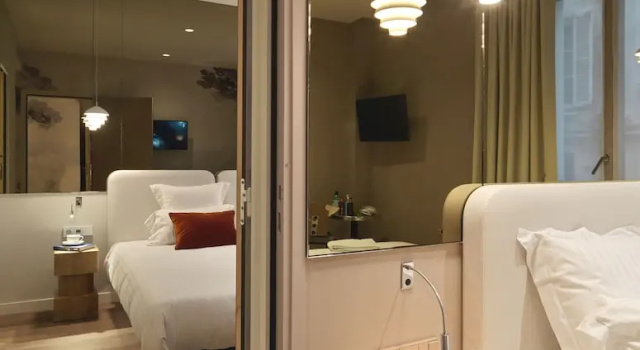 Четырёхместный семейный номер Standard Le Katorze Hôtel
