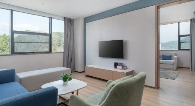 Люкс Holiday Inn Express BAZHONG CENTER by IHG