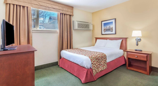 Двухместный номер Standard Super 8 by Wyndham Campbellton NB