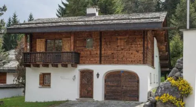Casa Fontanivas, Book Hotel Laax 