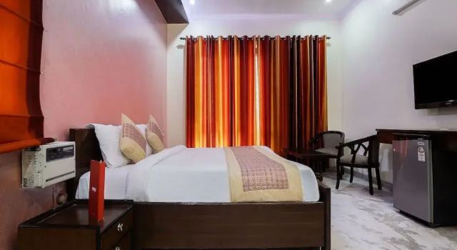 Dev Palace by OYO Rooms, Varaa Hotelli Gurgaon 