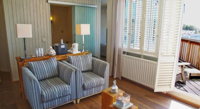 Люкс с балконом Strandhotel Westduin