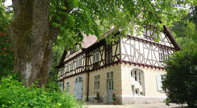 Bed & Breakfast Grünes Gold am Leisberg, Забронировать Отель Отели Баден-Бадена с парковкой, рядом с Русская православная церковь в Баден-Бадене, Парковка