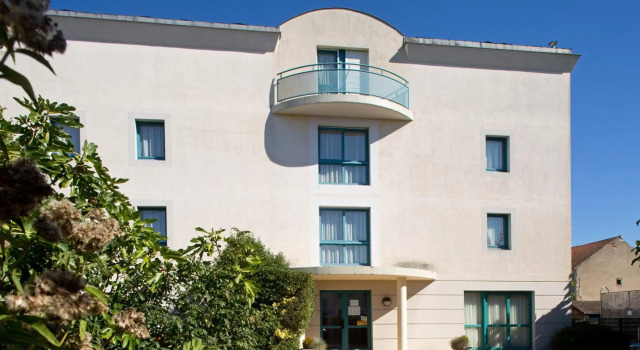 Auberge Bourbonnaise, Book Hostel / Vandrerhjem Hoteller i Allier med morgenmad, Morgenmad