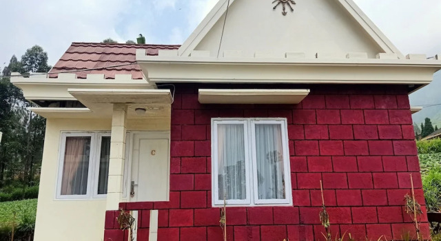 Istana Bromo Resort And Resto