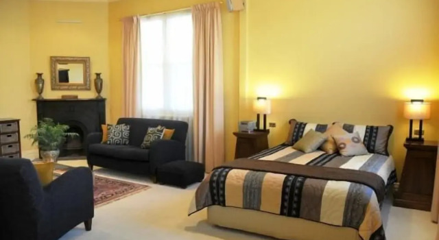 Yea Peppercorn Hotel, Book Hotel Yea Victorian High Country