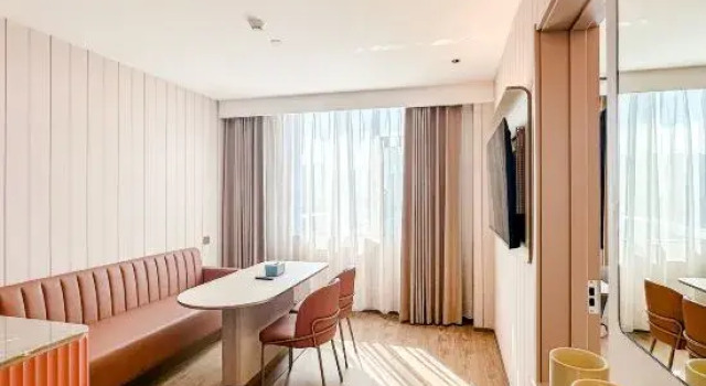 Люкс HanTing Hotel (Zhengzhou Jindai Industrial Park)