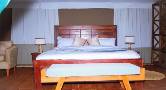 Habitación individual Estándar con balcón y con vista al parque Mlimwa Camp