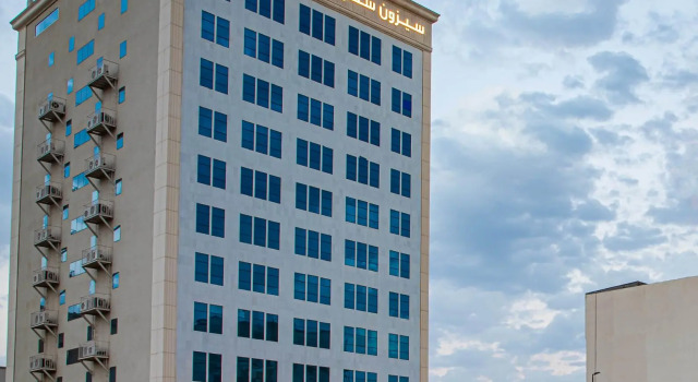 Season Star Hotel