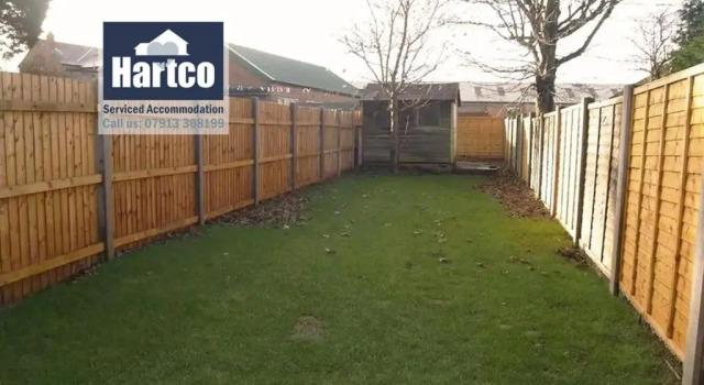 Коттедж Book Today - 4 Bed House, Sleeps up to 9 - Hartco Serviced Accommodation Birmingham