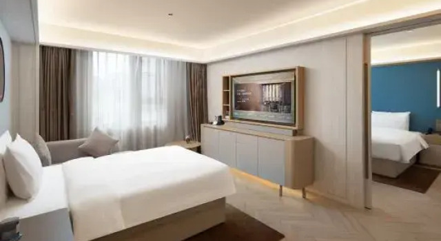 Люкс Luxury Orange Crystal Qingdao Taidong Pedestrian Street Yanan Third Road Hotel