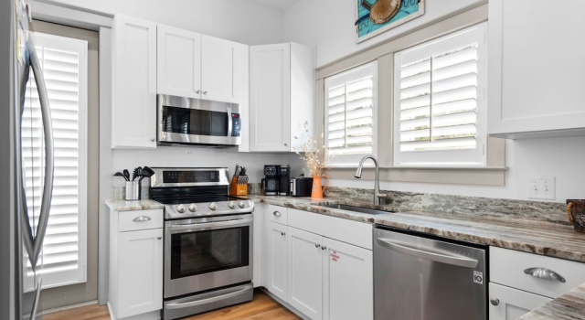 Коттедж 5 Br/4ba~ Heated Community Pool ~gulf Views ~ Freshly Updated ~ Tesla Charger