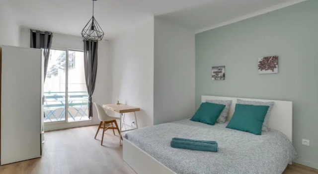 Magnifique T5 (12pers) 129m²-Climatisé-Vieux-Port, Забронировать Отель Отели Марселя с парковкой, рядом с Национальный театр Марселя Ла Крие, Парковка