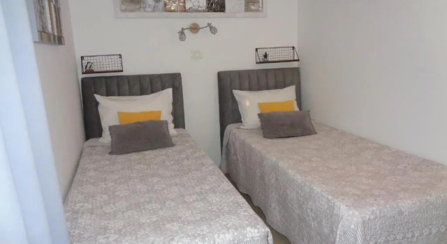 Апартаменты c 1 комнатой Apartments Miki 2