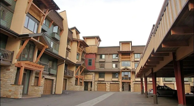 The Phoenix 102 [4-Bedroom] (202757-3657) Condo