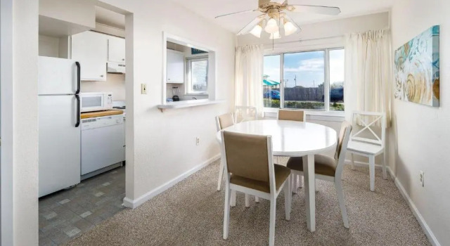 Апартаменты Seaspray Condos 107B