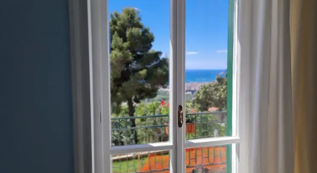 Двухместный номер Deluxe с балконом и с видом на море VILLA ESMERALDA