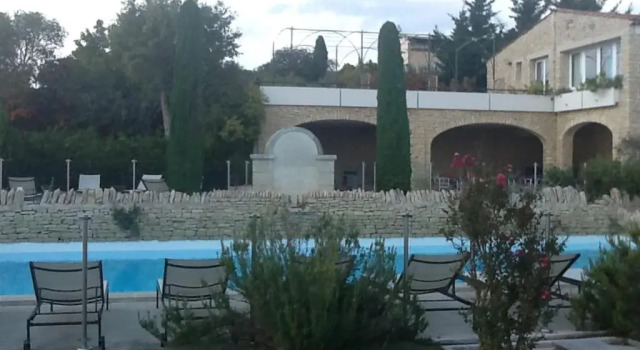 Апартаменты Gordes Le Bastidon