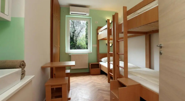Четырёхместный номер Standard Hostel Soline