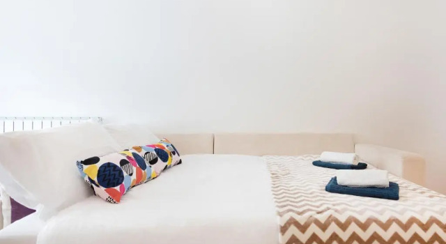 Студия Cute and Sunny Studio in Zagreb With Balcony & Free Parking